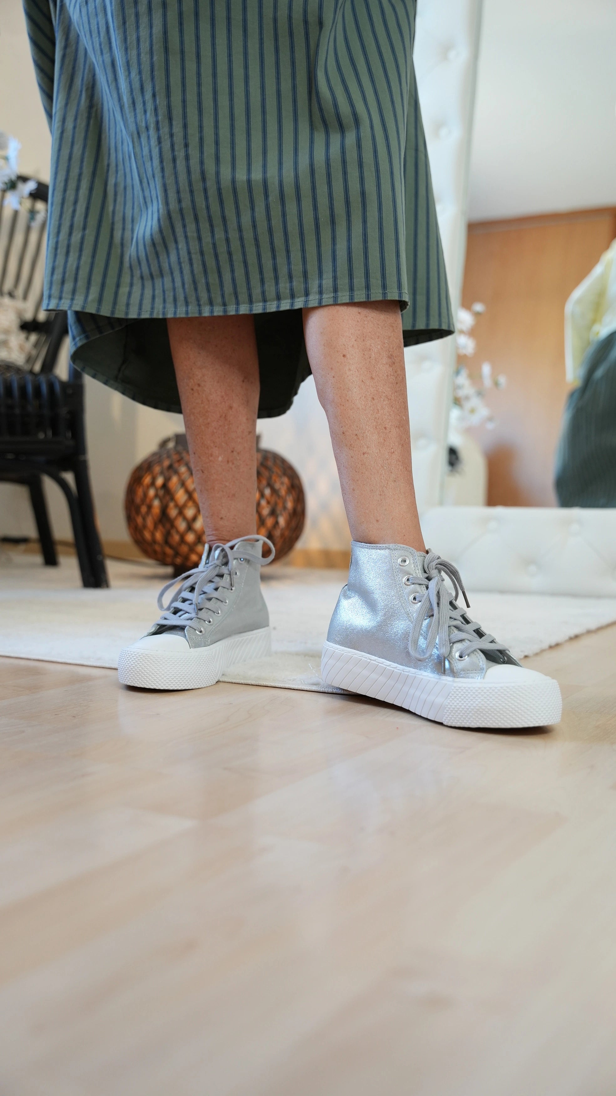 Converse LINA